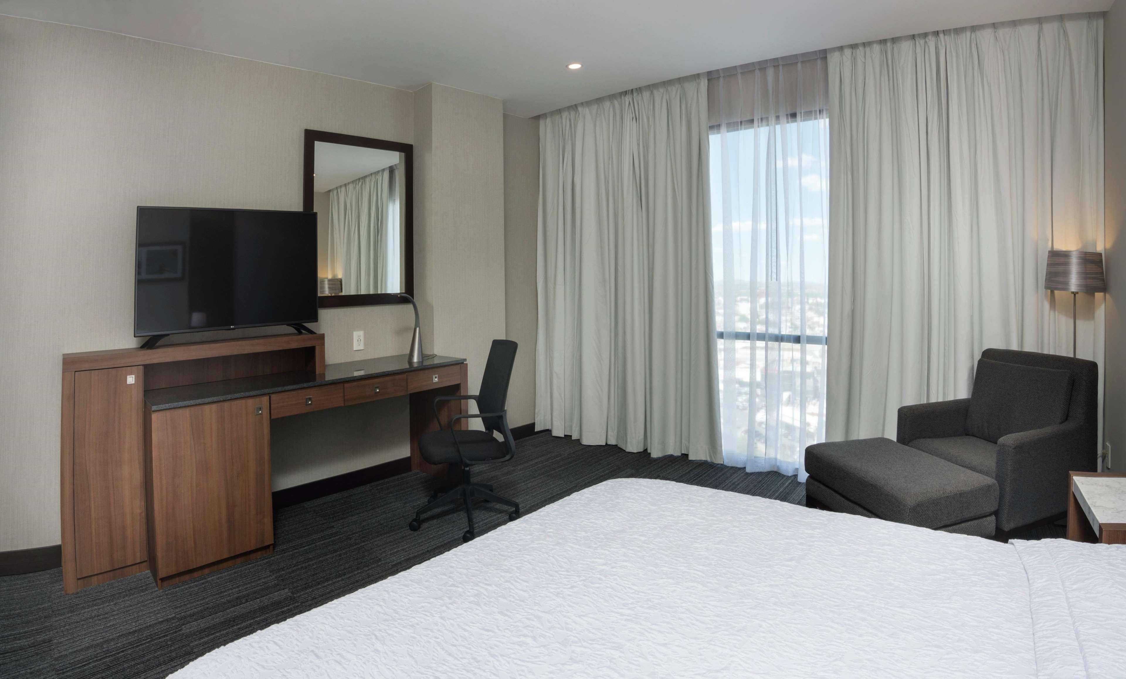 Hampton Inn And Suites San Luis Potosi Slp Extérieur photo
