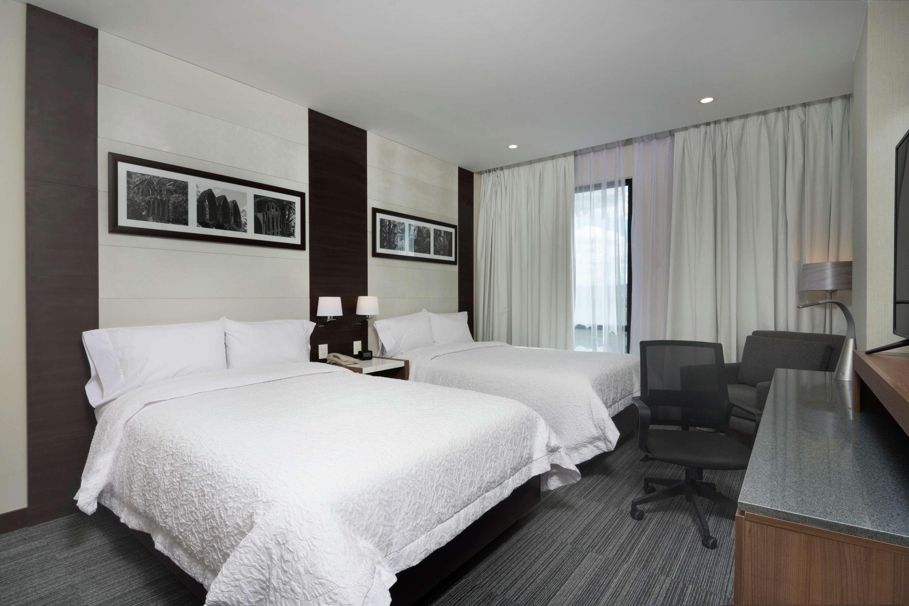 Hampton Inn And Suites San Luis Potosi Slp Extérieur photo
