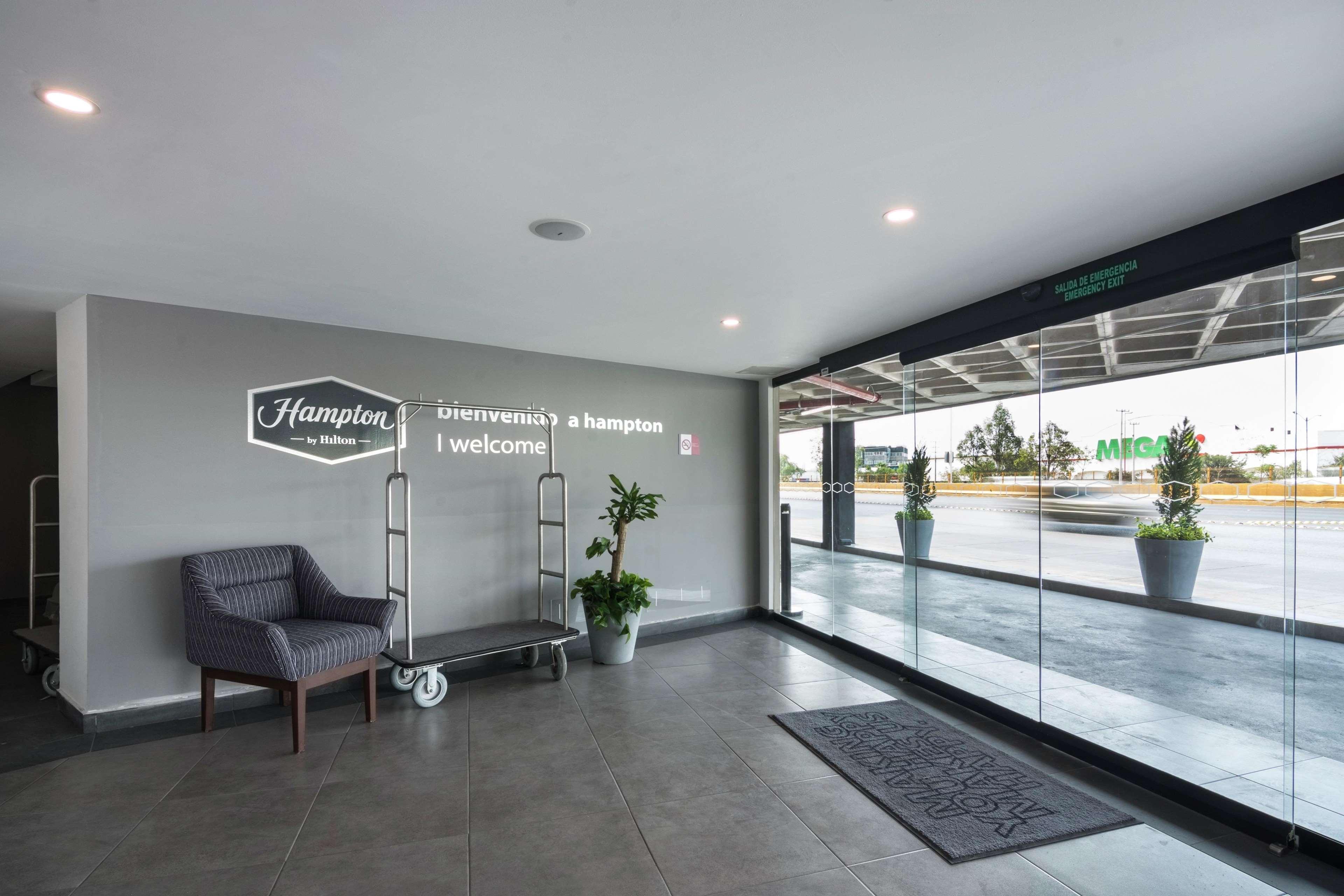 Hampton Inn And Suites San Luis Potosi Slp Extérieur photo