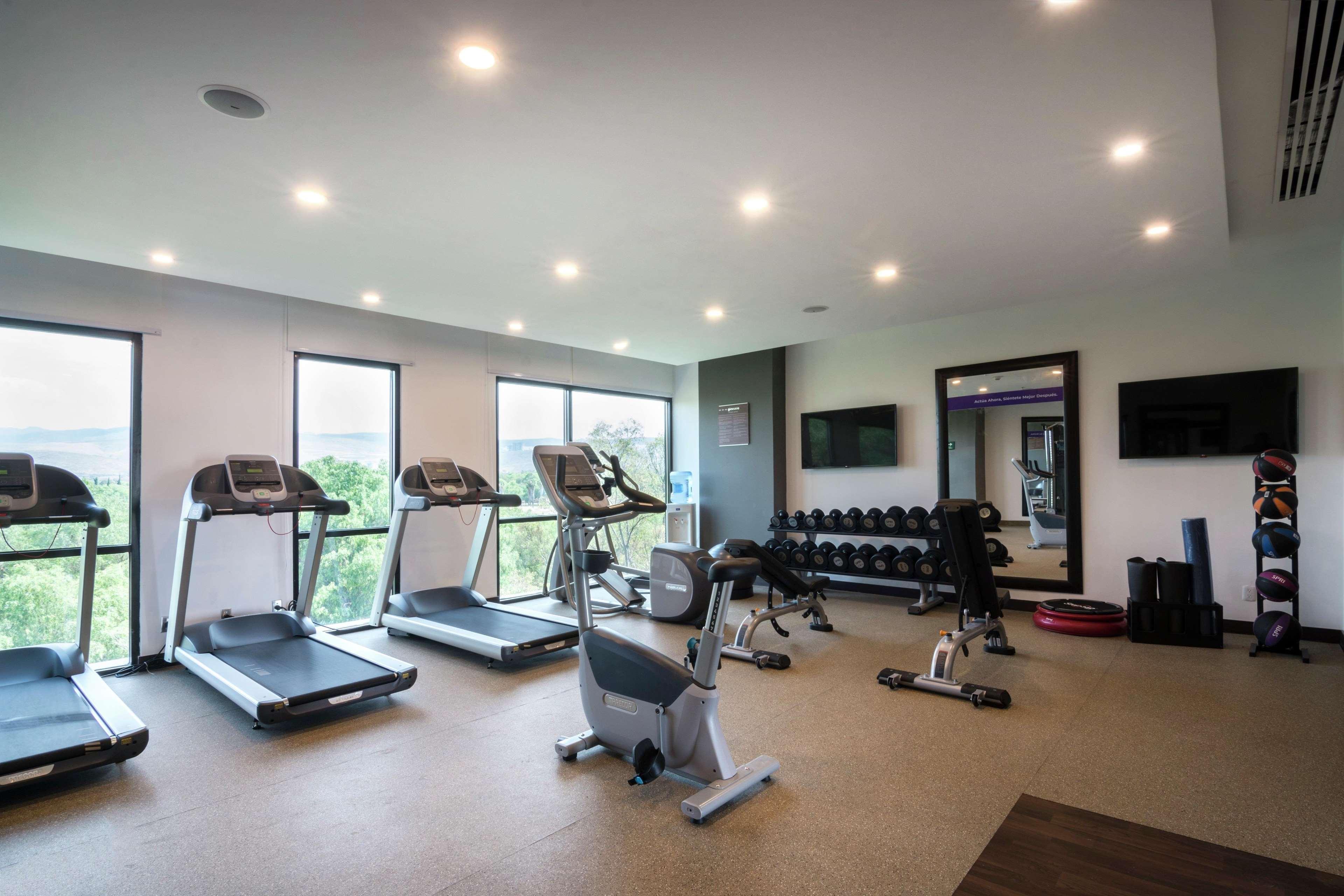 Hampton Inn And Suites San Luis Potosi Slp Extérieur photo