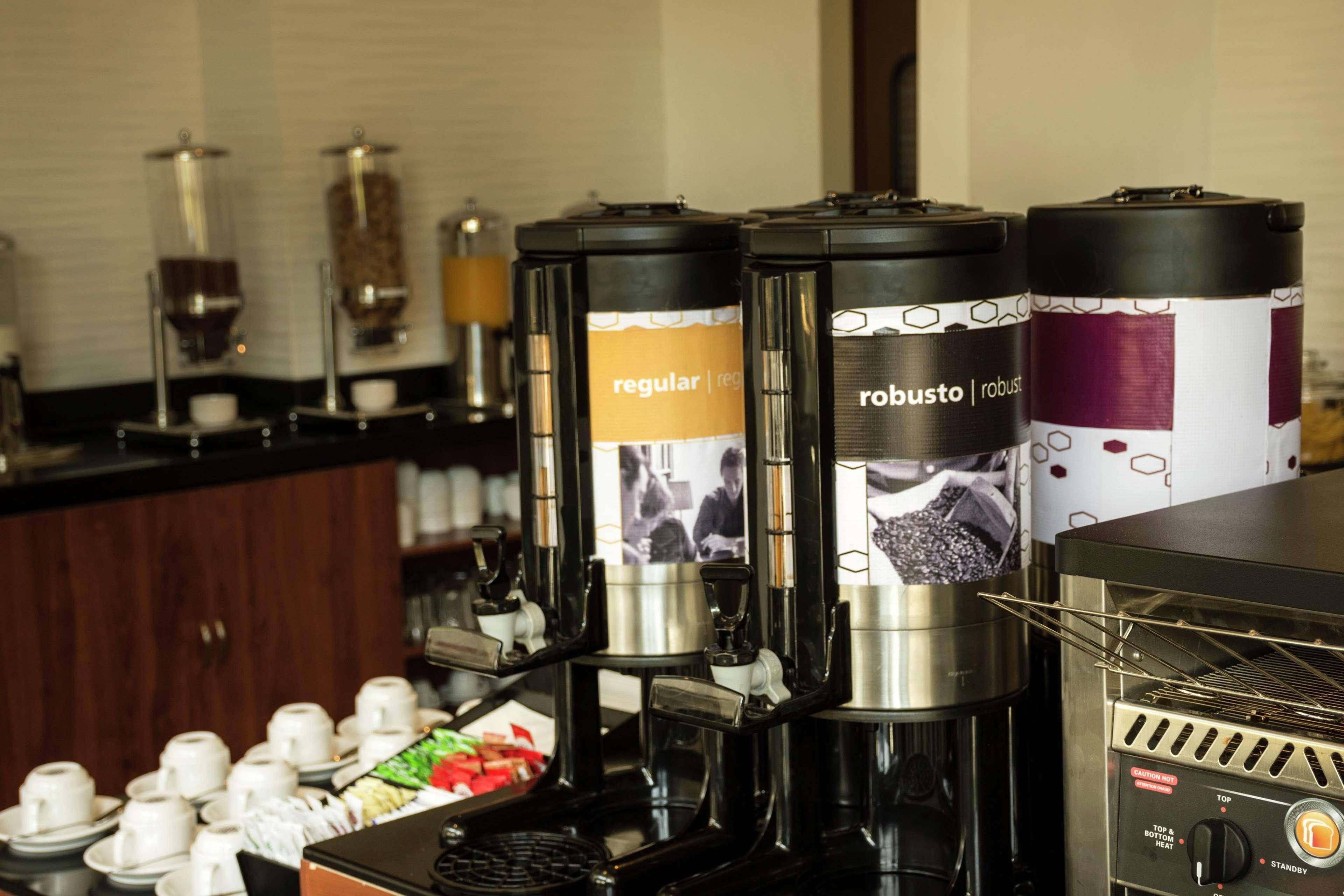 Hampton Inn And Suites San Luis Potosi Slp Extérieur photo